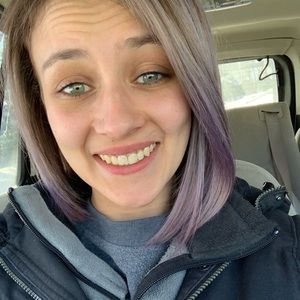 Meet your Posher, Danica